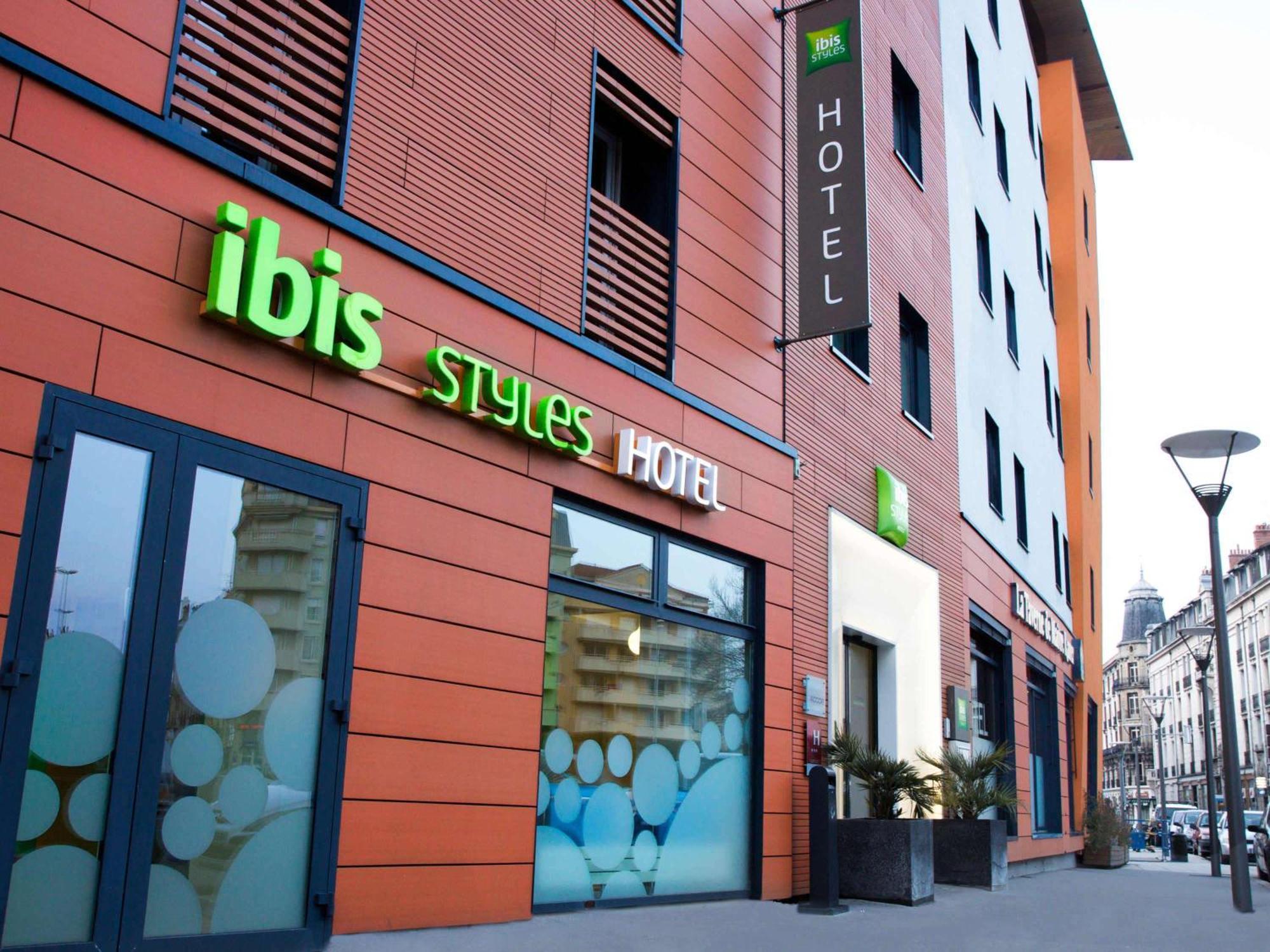 Готель Ibis Styles Le Puy En Velay Екстер'єр фото