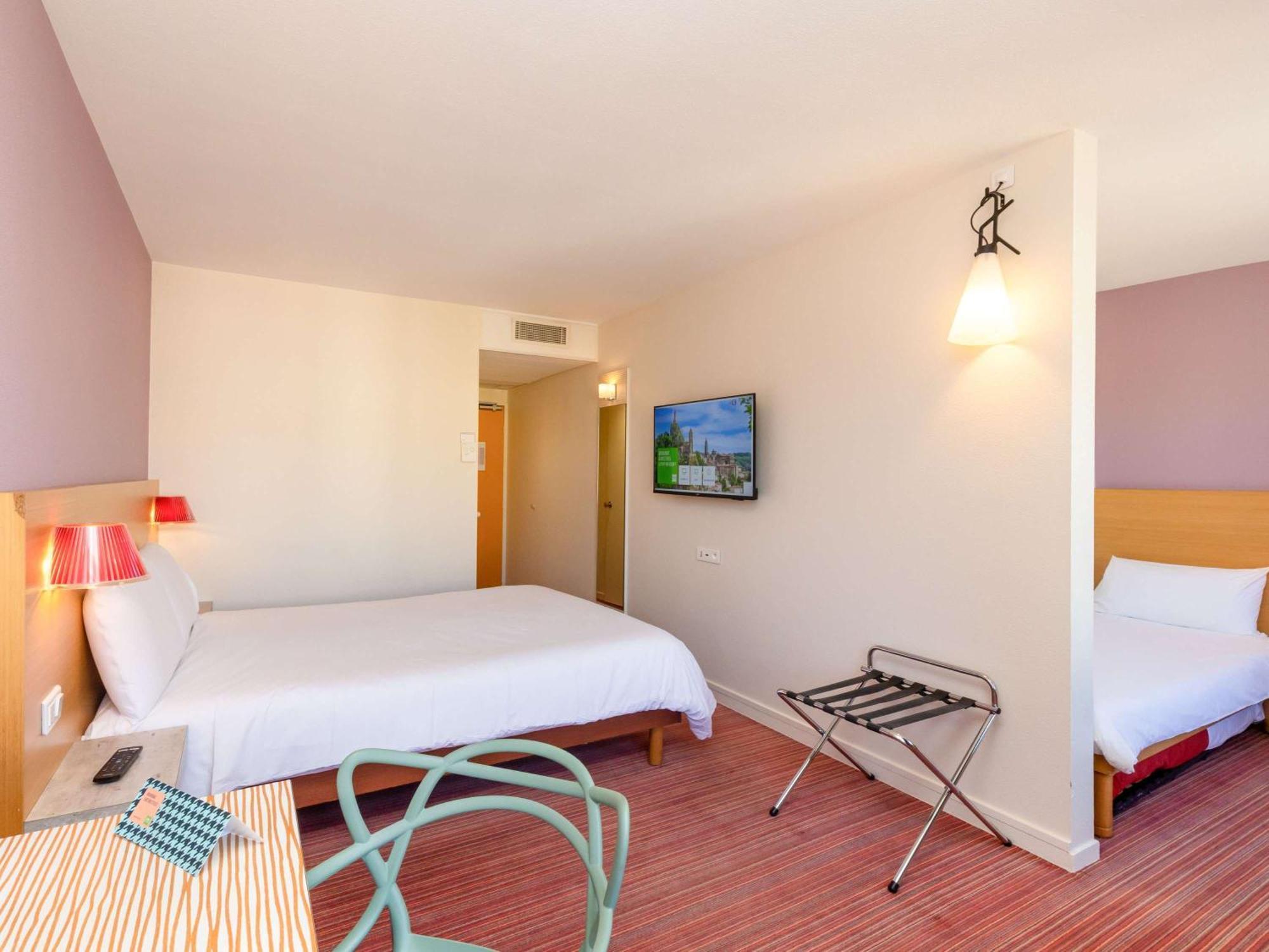 Готель Ibis Styles Le Puy En Velay Екстер'єр фото