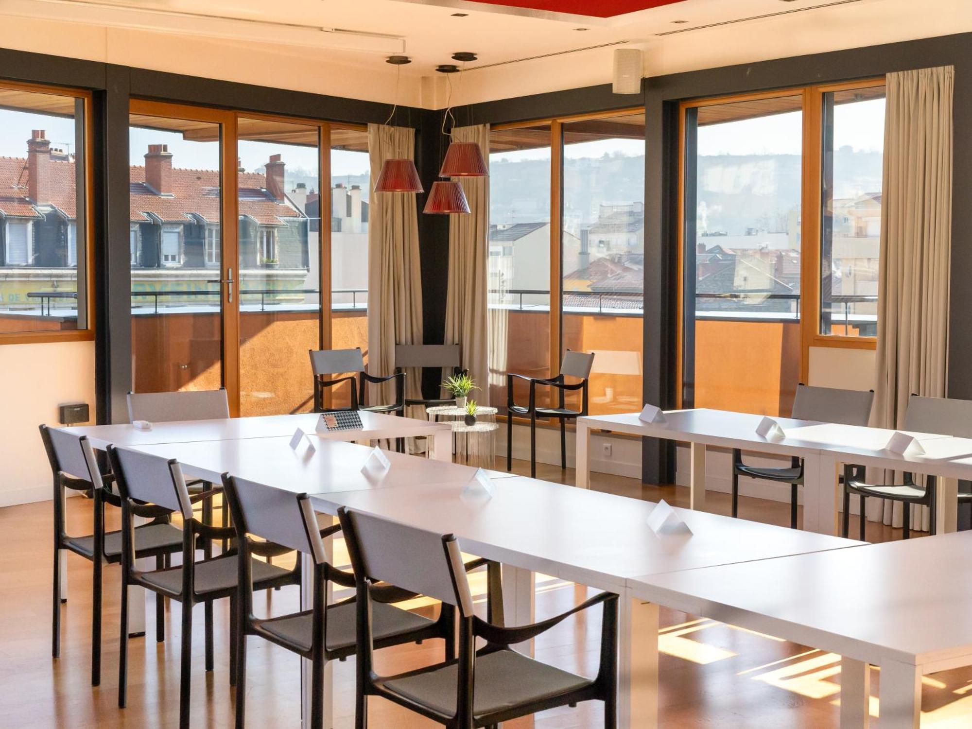 Готель Ibis Styles Le Puy En Velay Екстер'єр фото