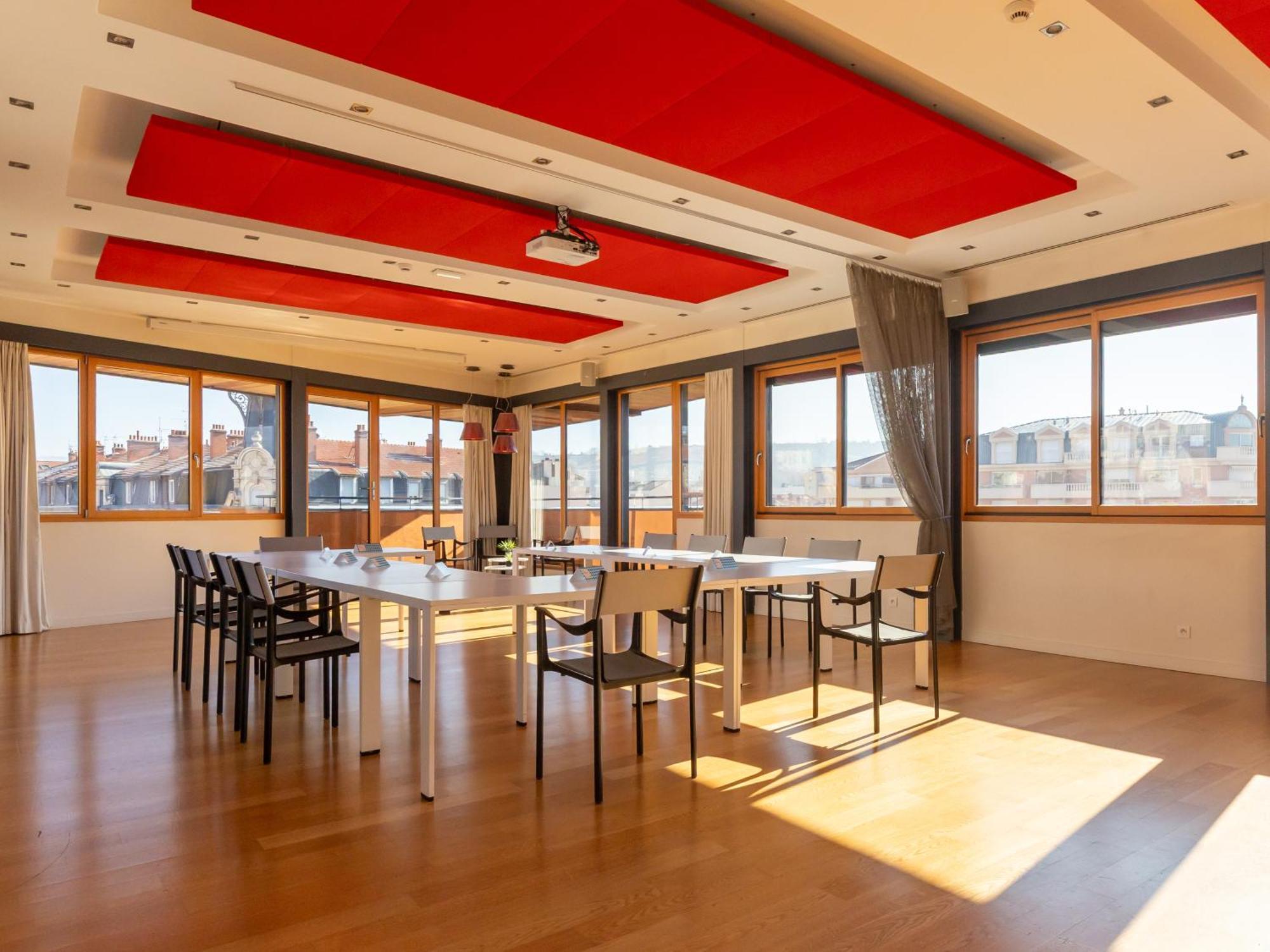 Готель Ibis Styles Le Puy En Velay Екстер'єр фото